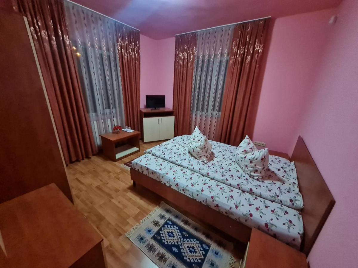 Pensiunea Sanziana Otel Oradea Dış mekan fotoğraf