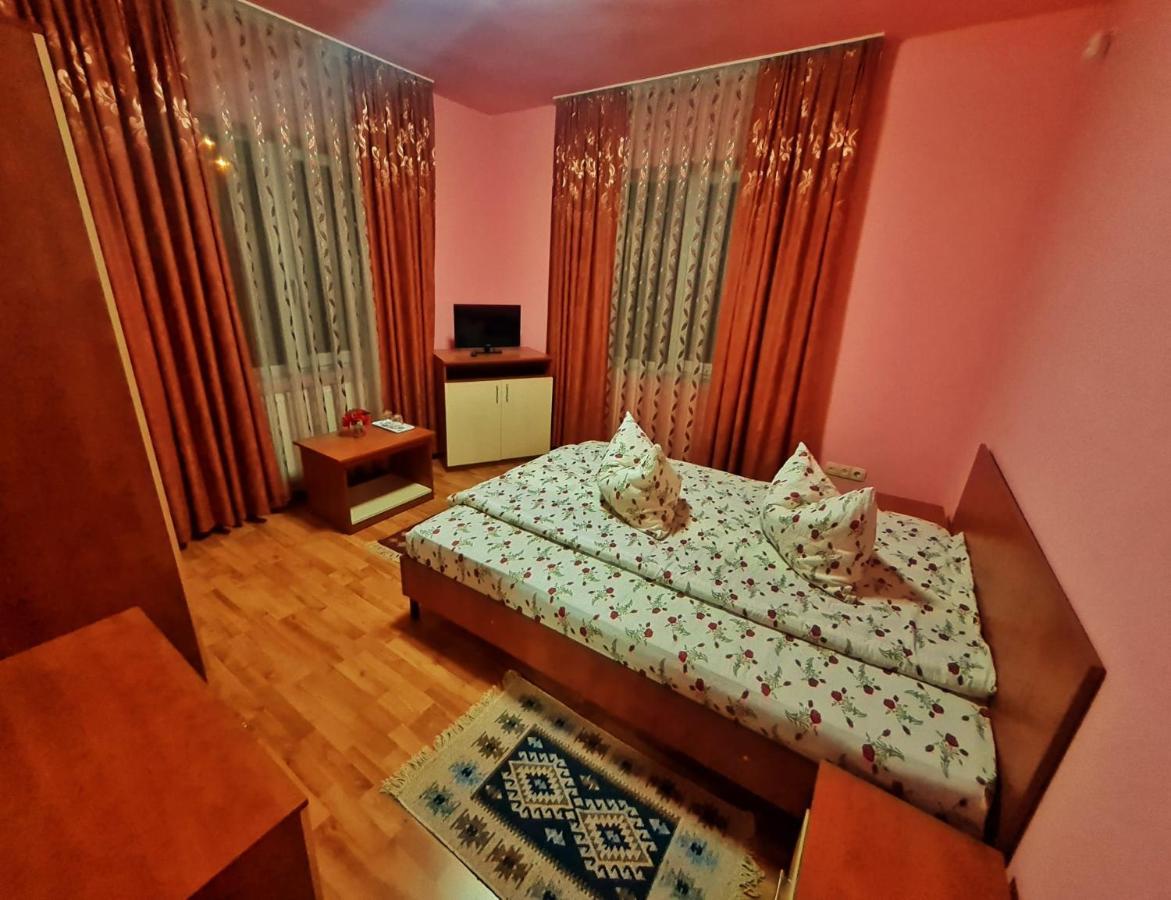 Pensiunea Sanziana Otel Oradea Dış mekan fotoğraf