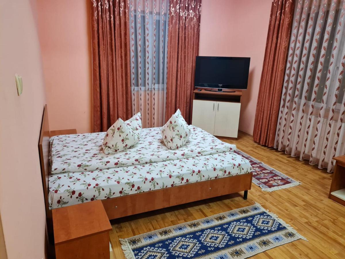 Pensiunea Sanziana Otel Oradea Dış mekan fotoğraf