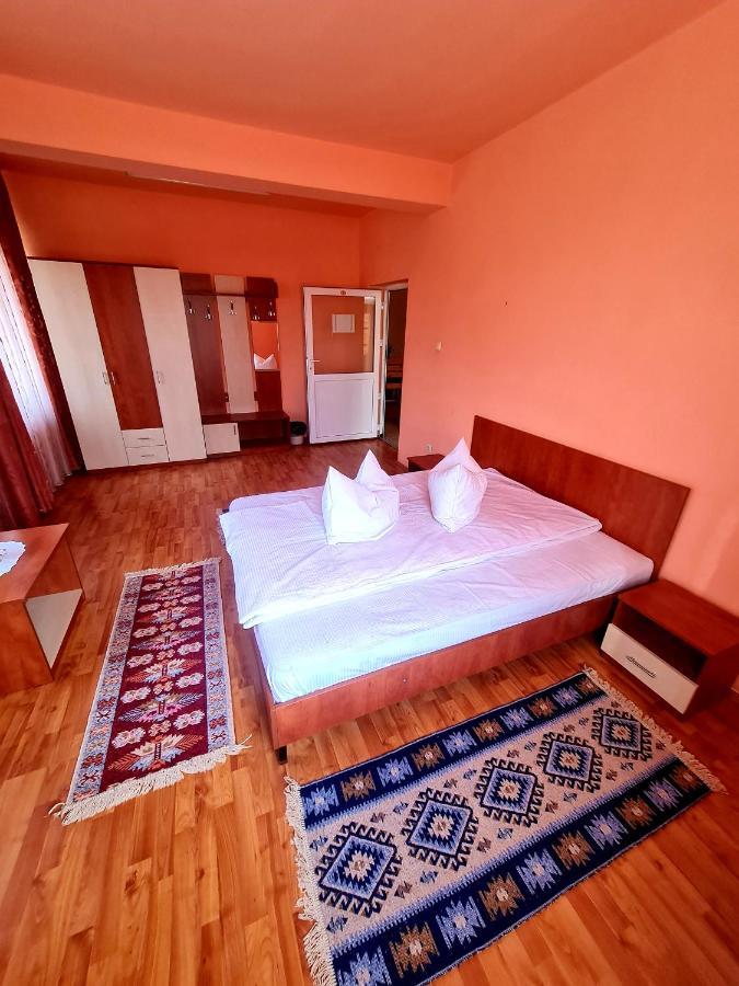 Pensiunea Sanziana Otel Oradea Dış mekan fotoğraf