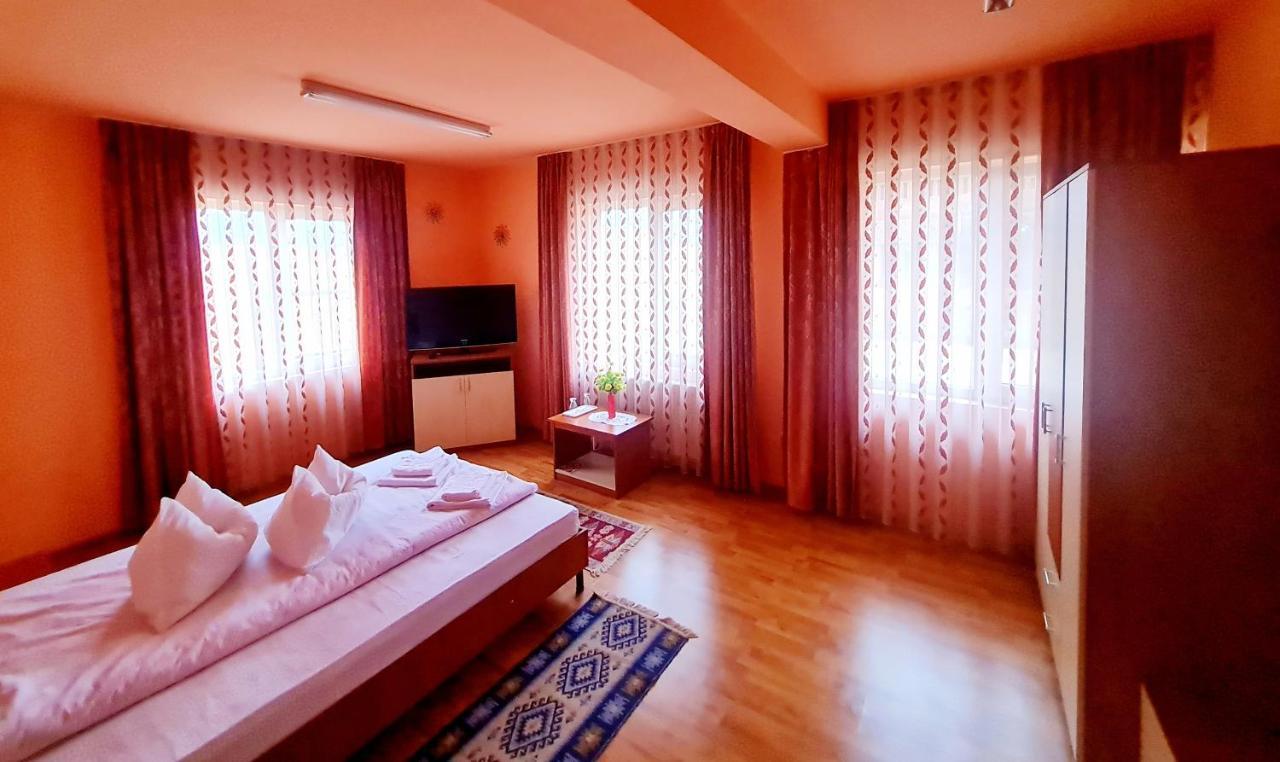 Pensiunea Sanziana Otel Oradea Dış mekan fotoğraf